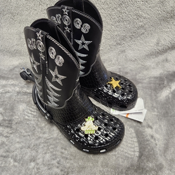 Verified Brand New. Crocs Classic Cowboy Boots M4/W6. Croctober. Fast Shipping - Picture 4 of 11